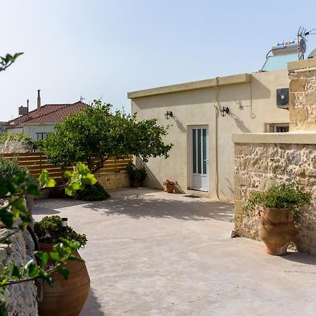 Eliana'S Stone House Apartamento Benoudhiana Exterior foto